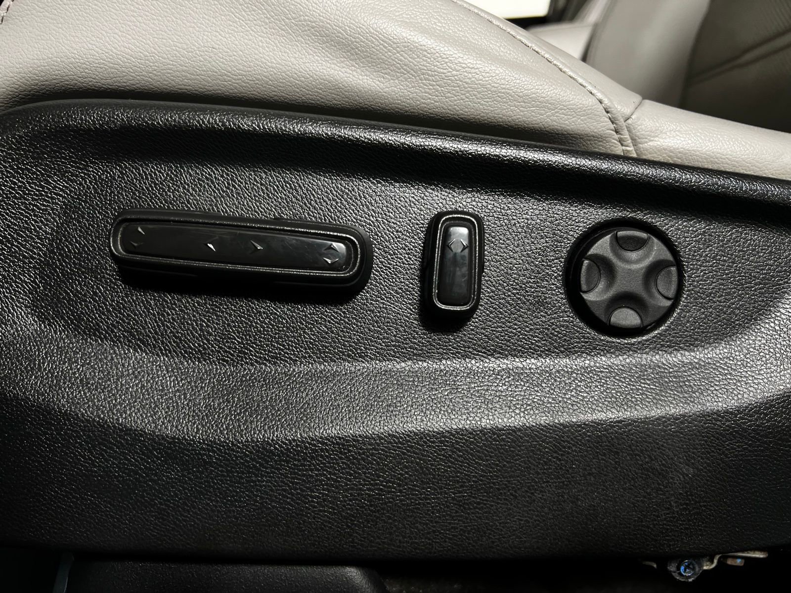 Used 2018 Honda CR-V EX-L image 14