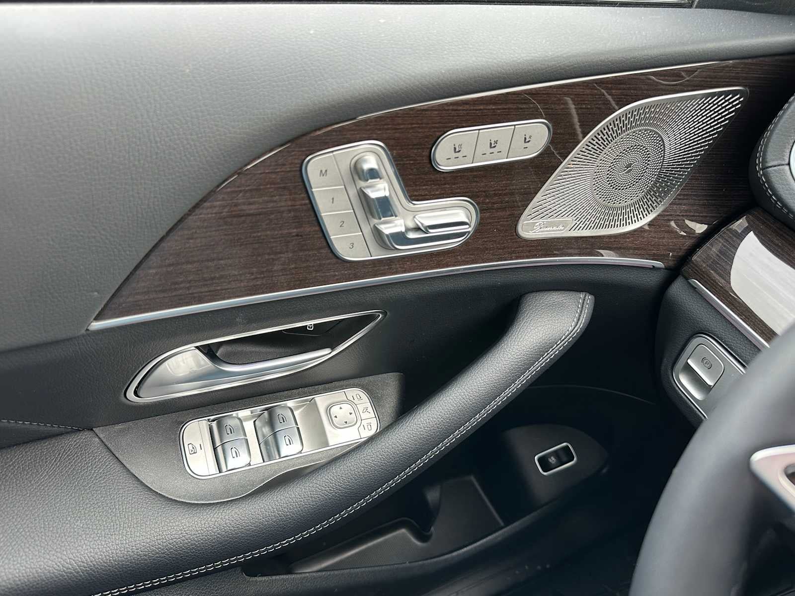 Used 2026 Mercedes-Benz GLS 450 4MATIC image 37