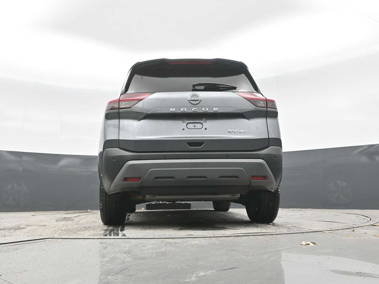 Used 2023 Nissan Rogue SV image 48