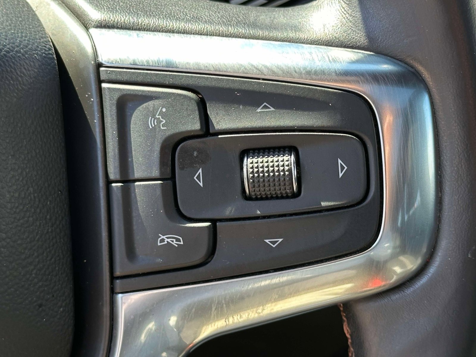 Used 2022 Chevrolet Blazer Premier w/ Enhanced Convenience Package AWD/4WD image 22