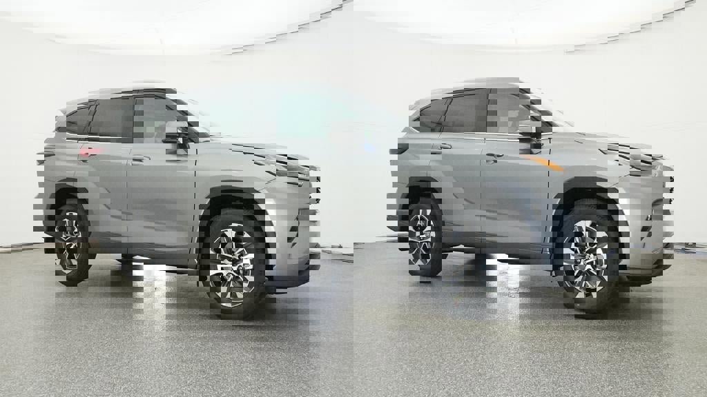 New 2026 Toyota Highlander XLE image 28
