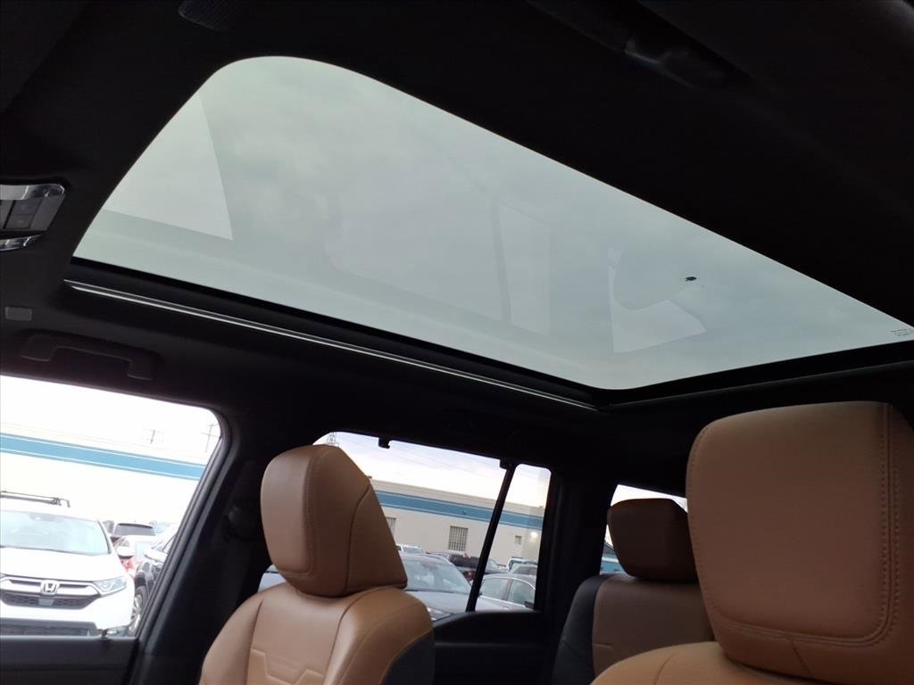 Used 2025 Lexus GX 550 image 11