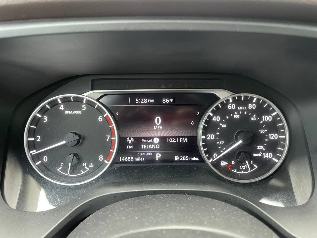 Certified 2022 Nissan Rogue SV w/ SV Premium Package FWD image 7