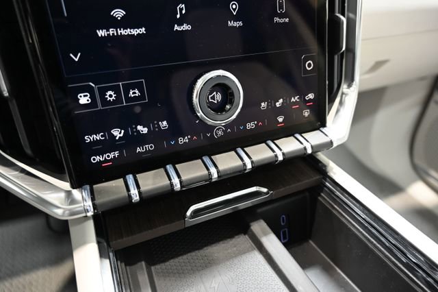 New 2026 GMC Acadia Denali w/ Super Cruise Package image 19