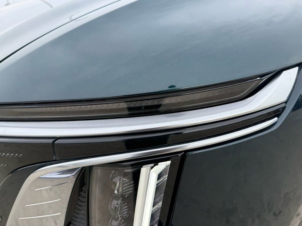 Certified 2025 Cadillac Lyriq Luxury w/ LPO, Floor Liner Package image 9