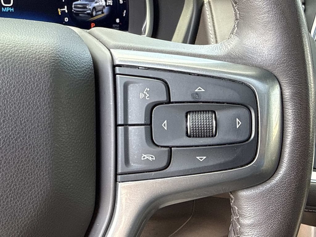 Used 2022 Chevrolet Tahoe Z71 w/ Luxury Package AWD/4WD image 21