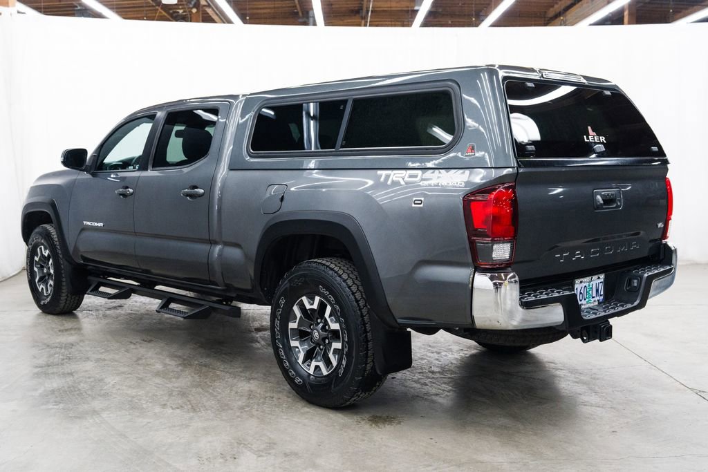 Used 2019 Toyota Tacoma TRD Off-Road image 4