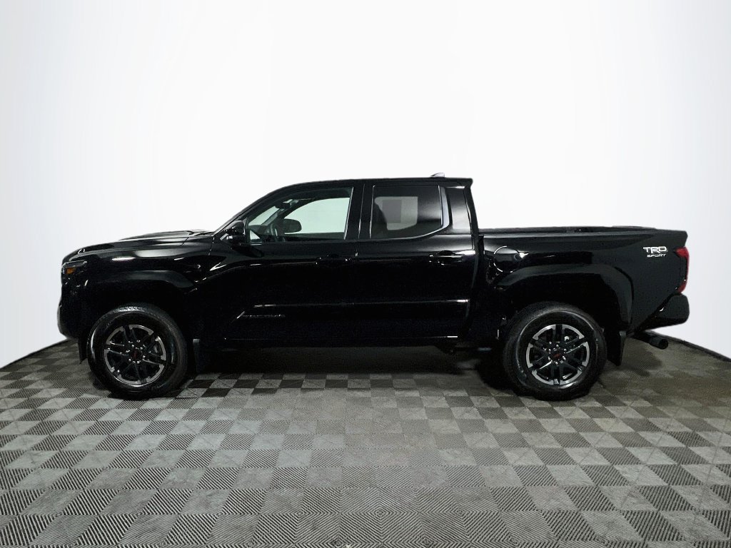 Certified 2025 Toyota Tacoma TRD Sport AWD/4WD image 4