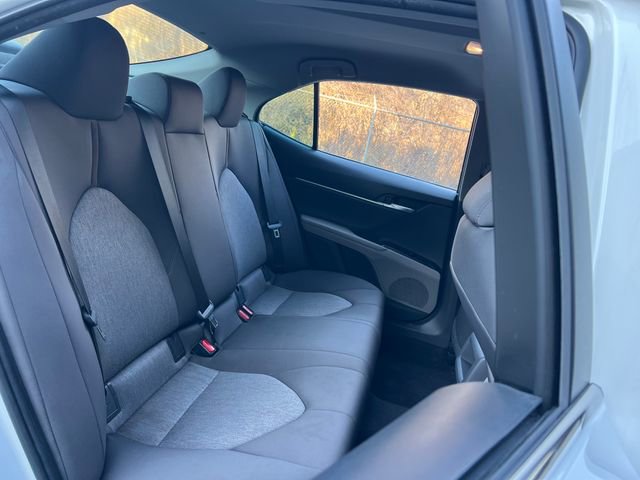 Used 2018 Toyota Camry L image 26