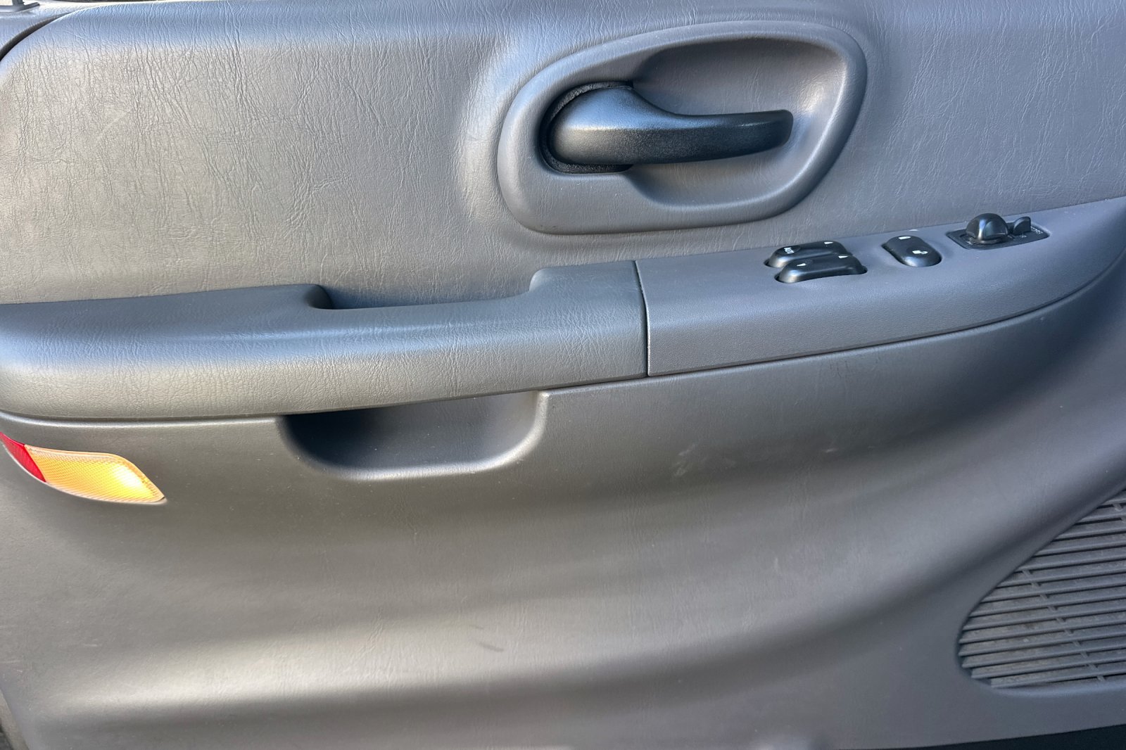 Used 2002 Ford F150 XLT RWD image 10