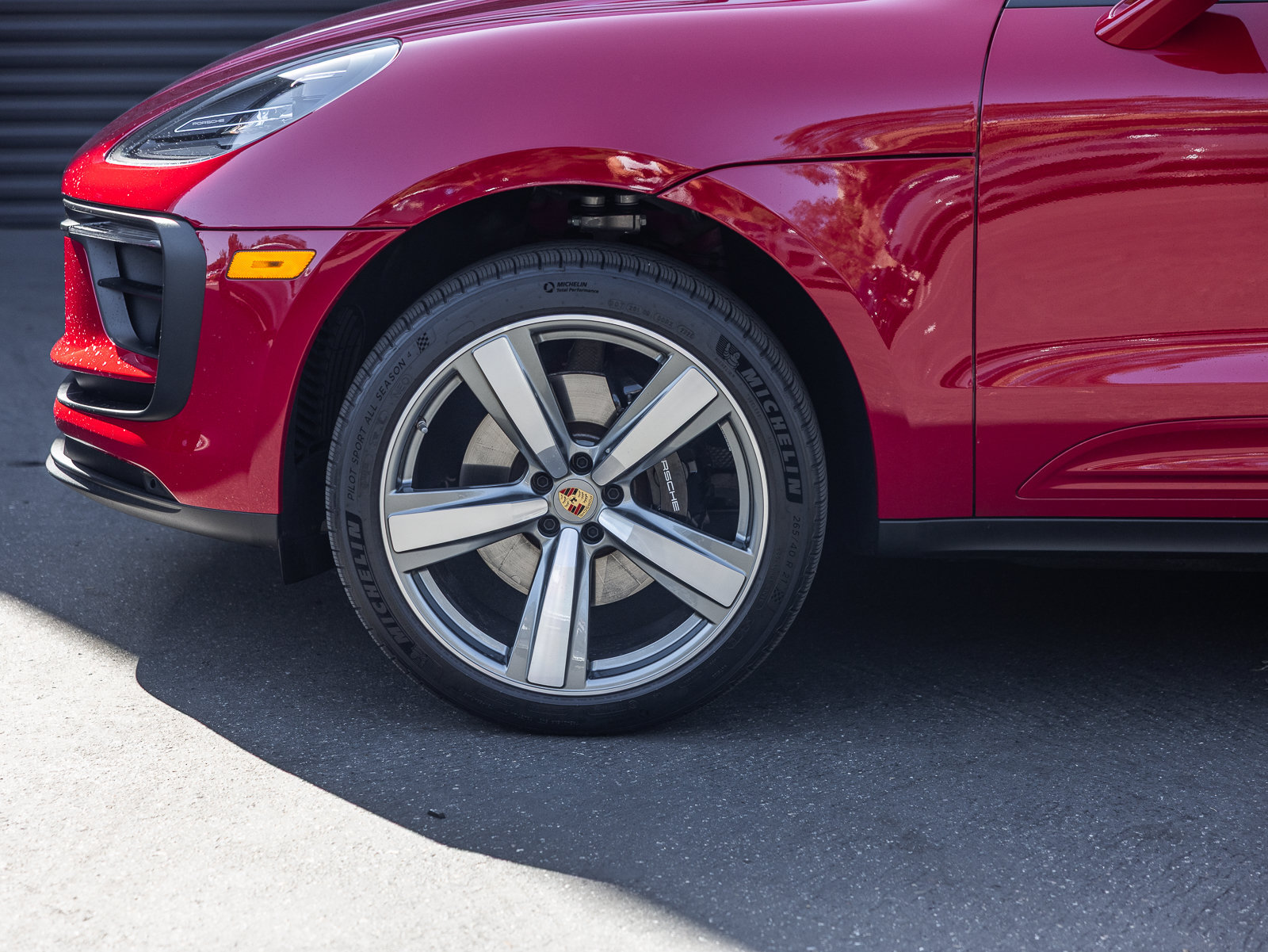 Certified 2026 Porsche Macan S AWD/4WD image 11