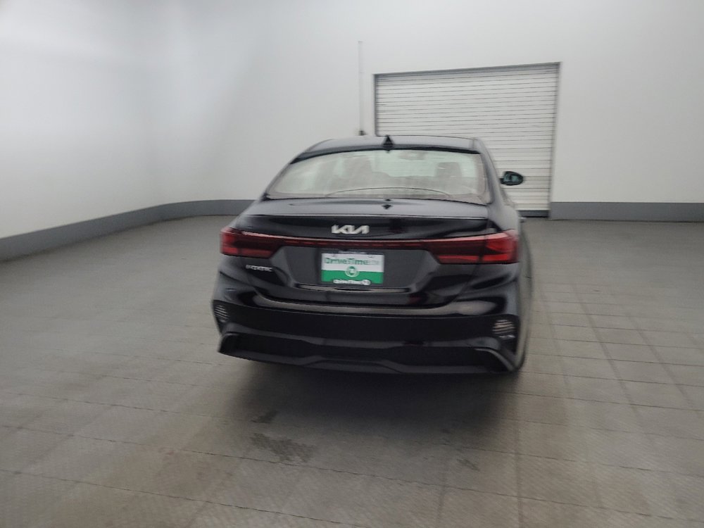 Used 2023 Kia Forte LXS w/ LXS Technology Package image 7