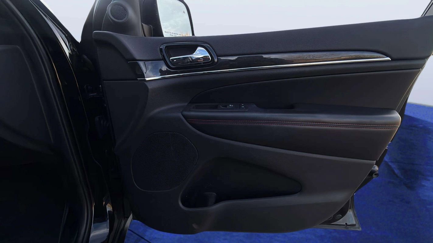 Used 2019 Jeep Grand Cherokee Trailhawk image 19