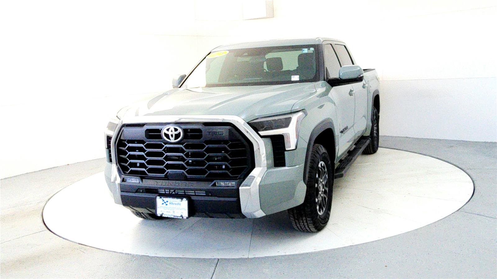 Used 2025 Toyota Tundra SR5 image 2