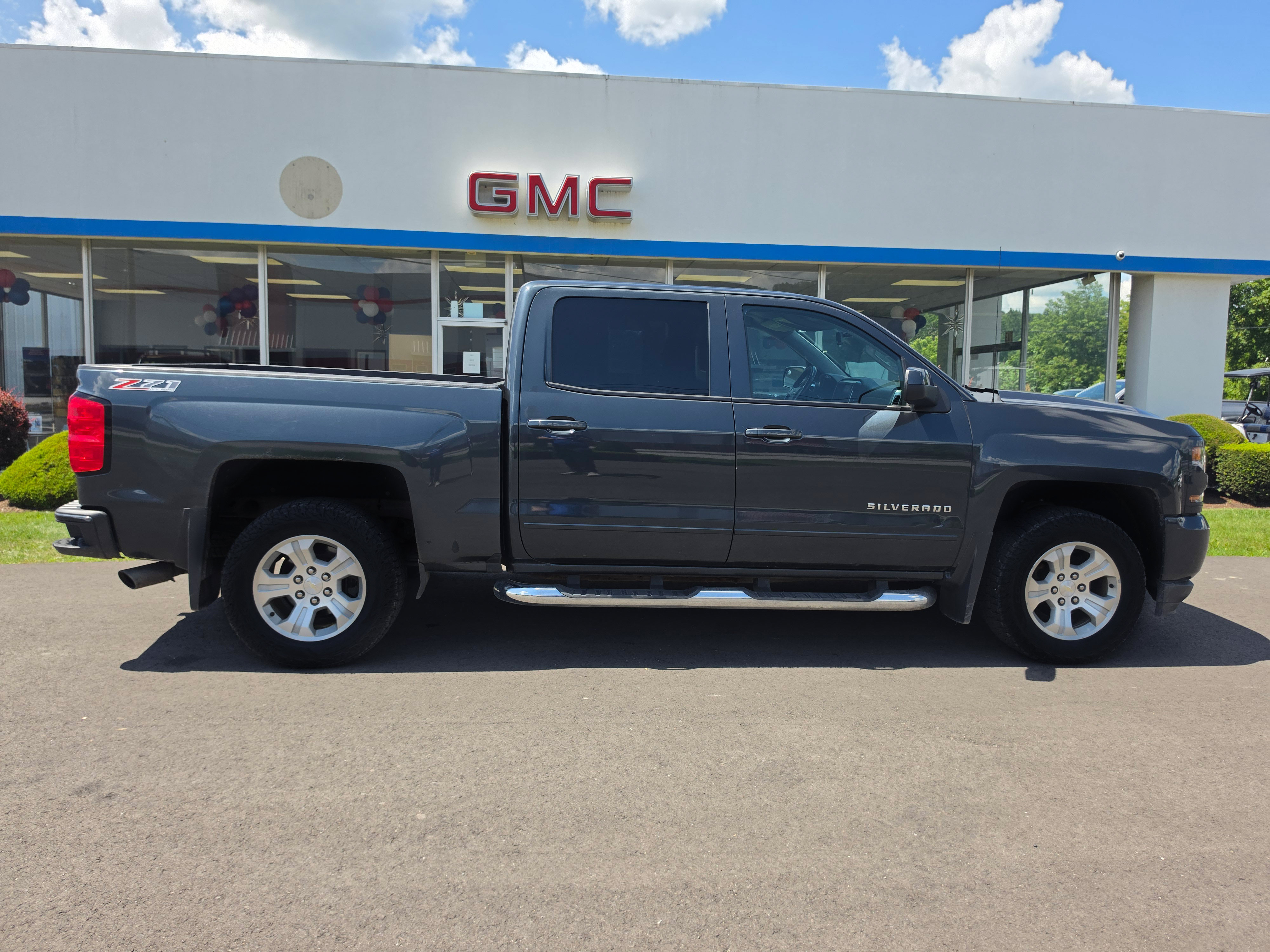 Used 2017 Chevrolet Silverado 1500 LT w/ All Star Edition AWD/4WD image 2
