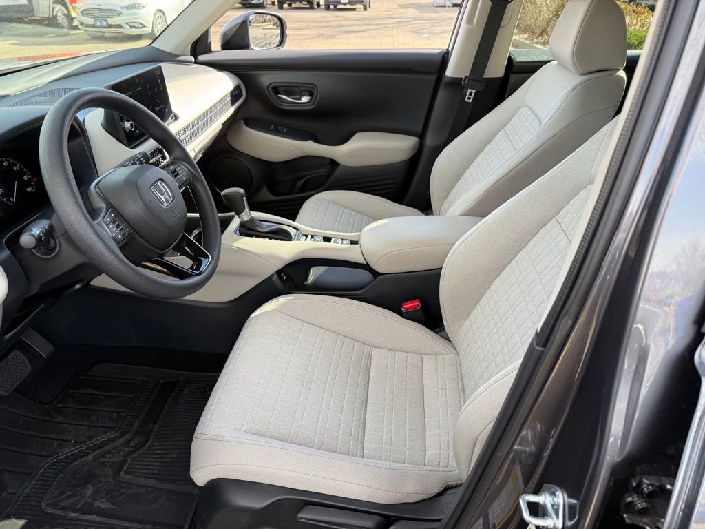 Certified 2026 Honda HR-V LX image 15