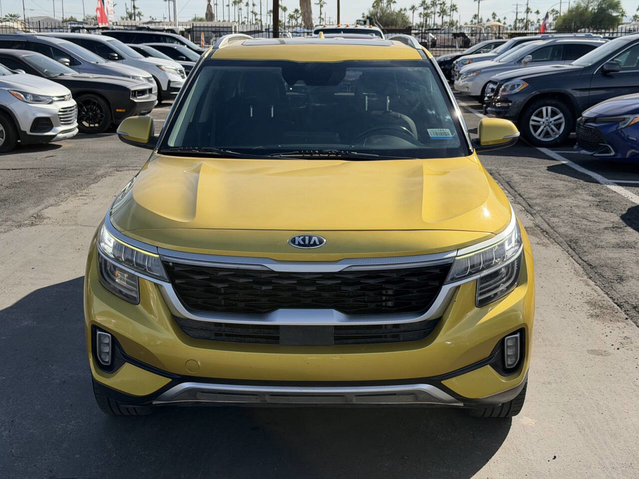 Used 2021 Kia Seltos SX w/ SX Sunroof Package image 16