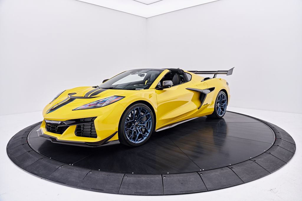 Used 2026 Chevrolet Corvette ZR1 w/ ZR1 Carbon Fiber Aero Package RWD image 19