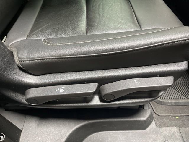 Used 2021 Chevrolet Tahoe Z71 w/ Z71 Signature Package AWD/4WD image 43
