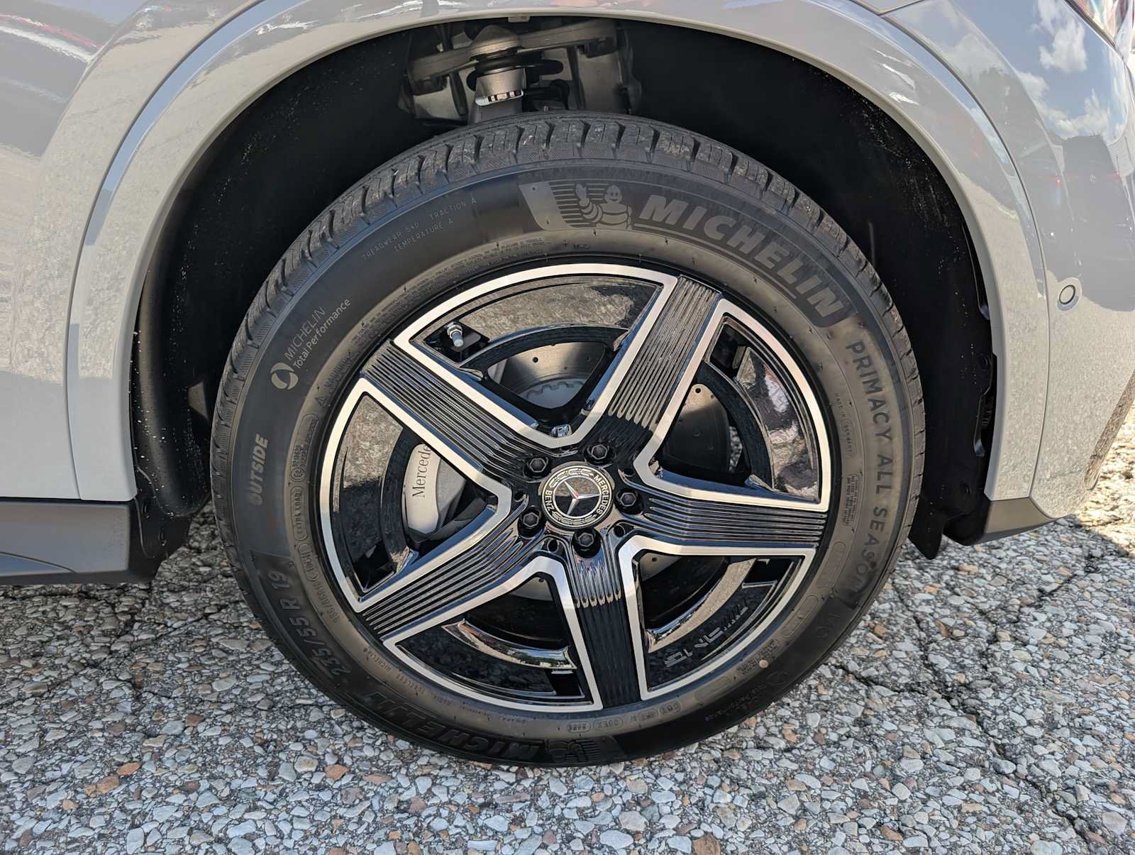 New 2027 Mercedes-Benz GLC 300 4MATIC image 3