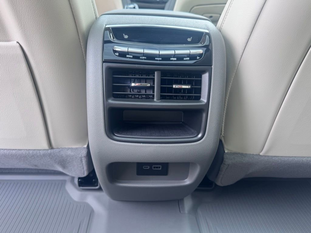 New 2026 Cadillac XT5 Premium Luxury w/ Driver Assist Package image 18