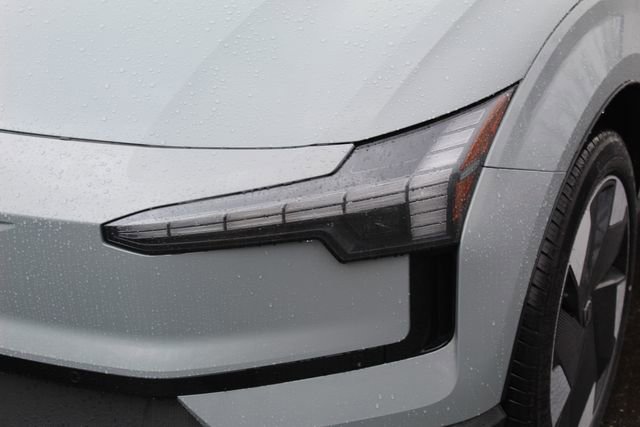 New 2026 Volvo EX30 Plus AWD/4WD image 9