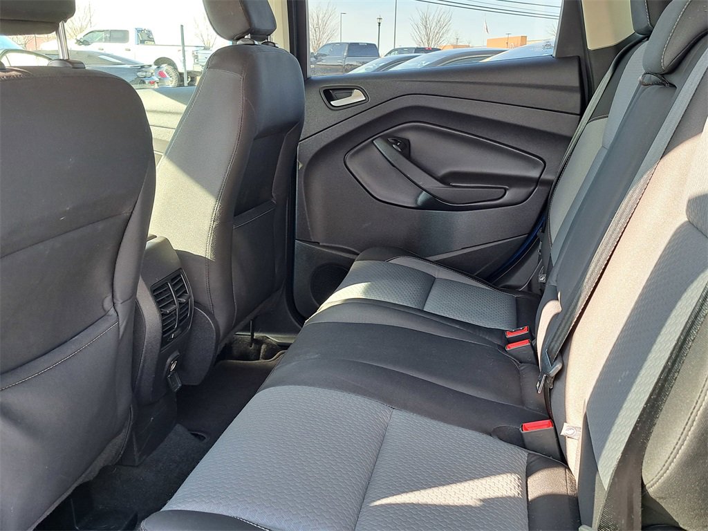 Used 2018 Ford Escape SE image 11