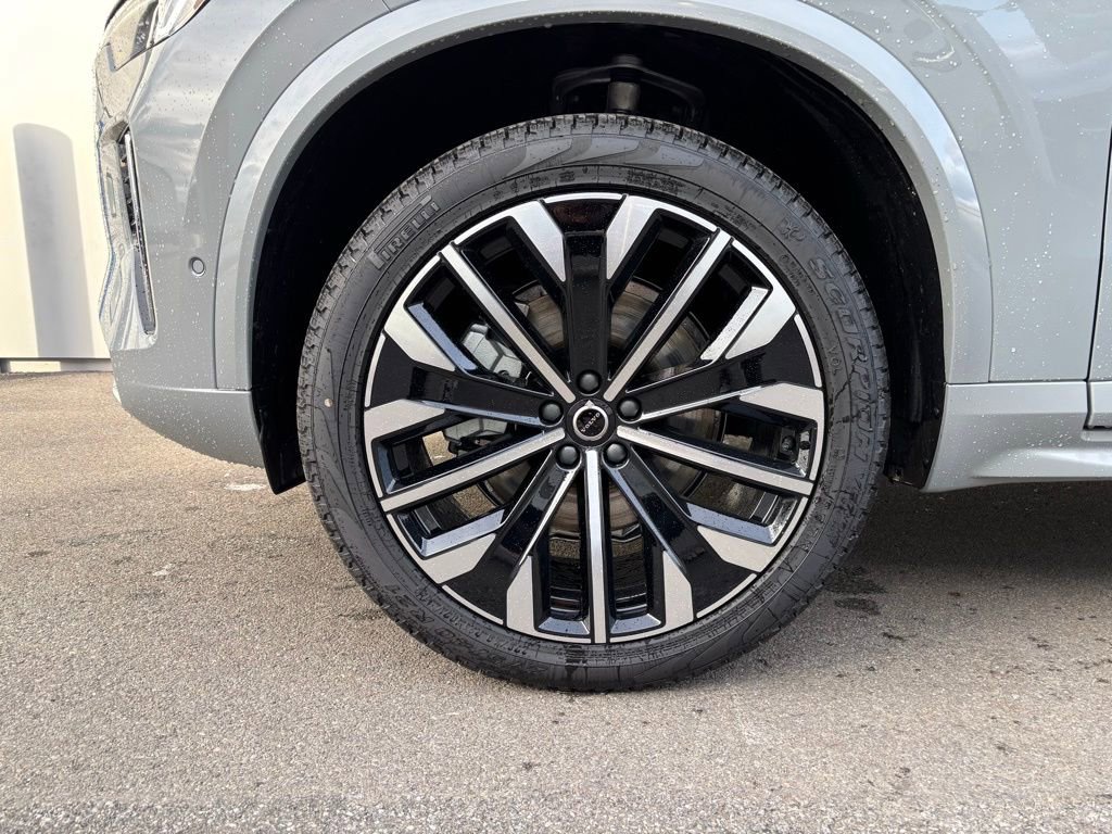 New 2026 Volvo XC90 B6 Ultra w/ Protection Package AWD/4WD image 9
