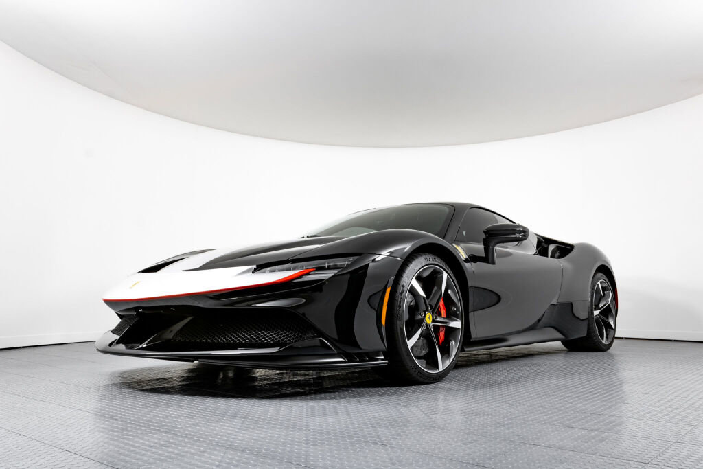 Used 2022 Ferrari SF90 Stradale image 11
