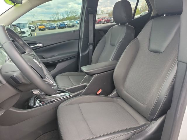 Used 2021 Buick Encore GX Select w/ Sport Touring Package FWD image 5