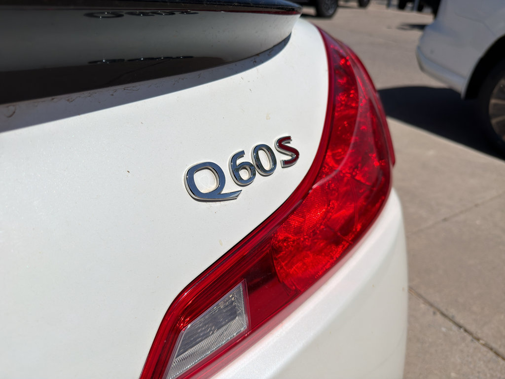 Used 2015 INFINITI Q60 Sport Limited image 9