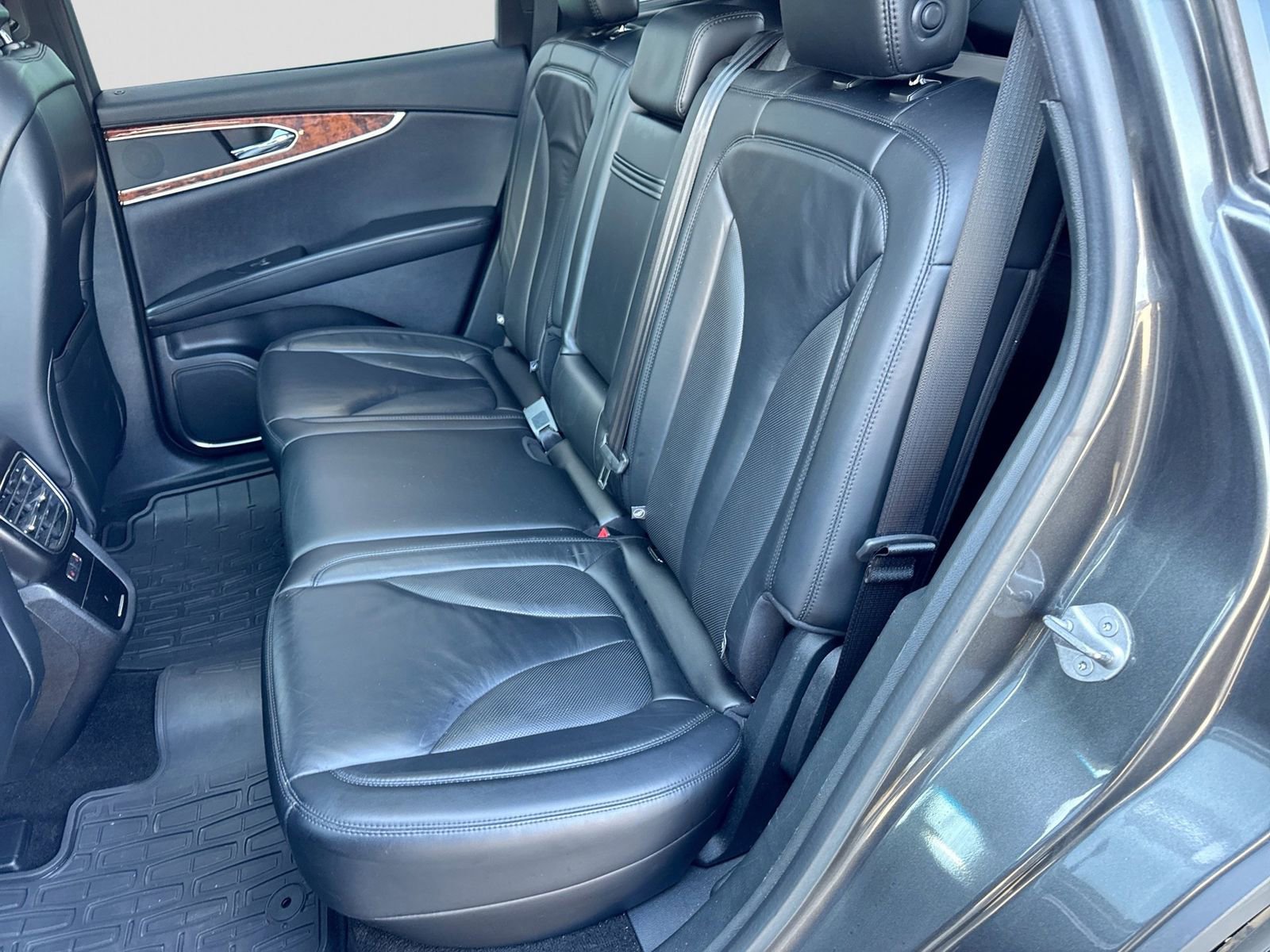 Used 2019 Lincoln Nautilus Select image 20