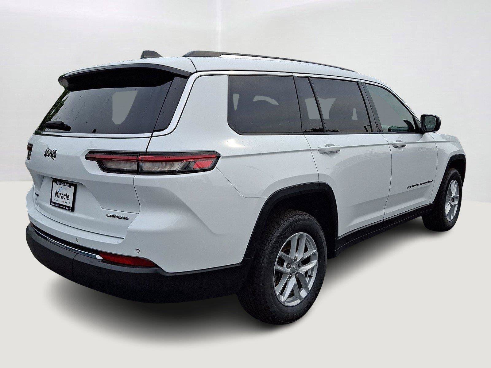 Certified 2023 Jeep Grand Cherokee L Laredo AWD/4WD image 6