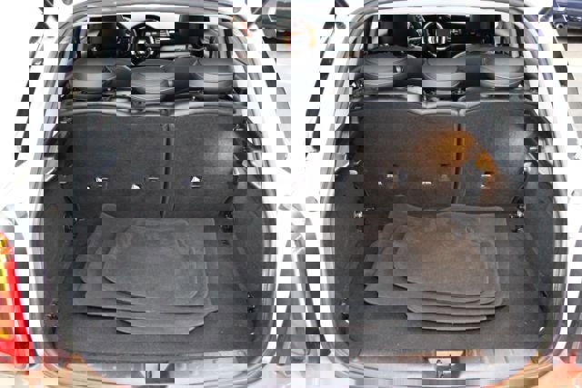 Used 2015 MINI Cooper 4-Door Hardtop image 17