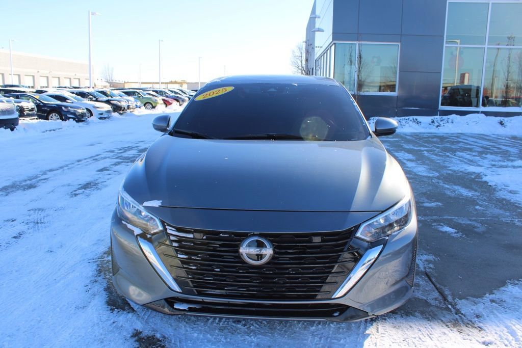 Used 2025 Nissan Sentra SV image 2