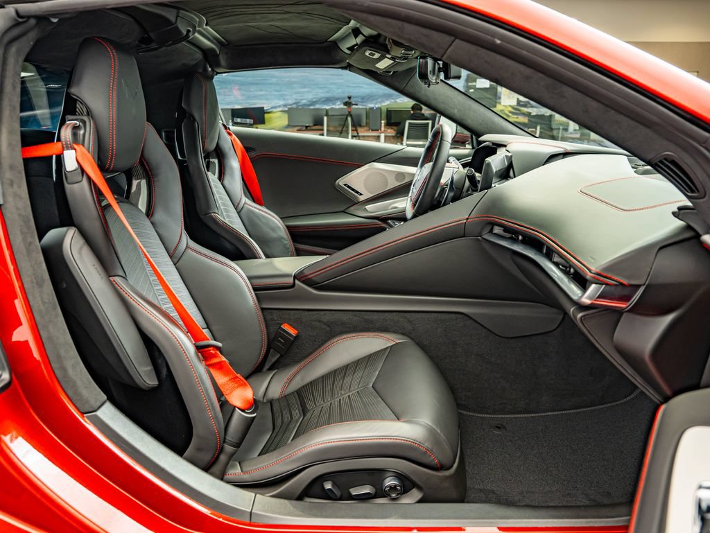 Used 2021 Chevrolet Corvette Stingray Premium Cpe w/ Z51 Performance Package RWD image 50