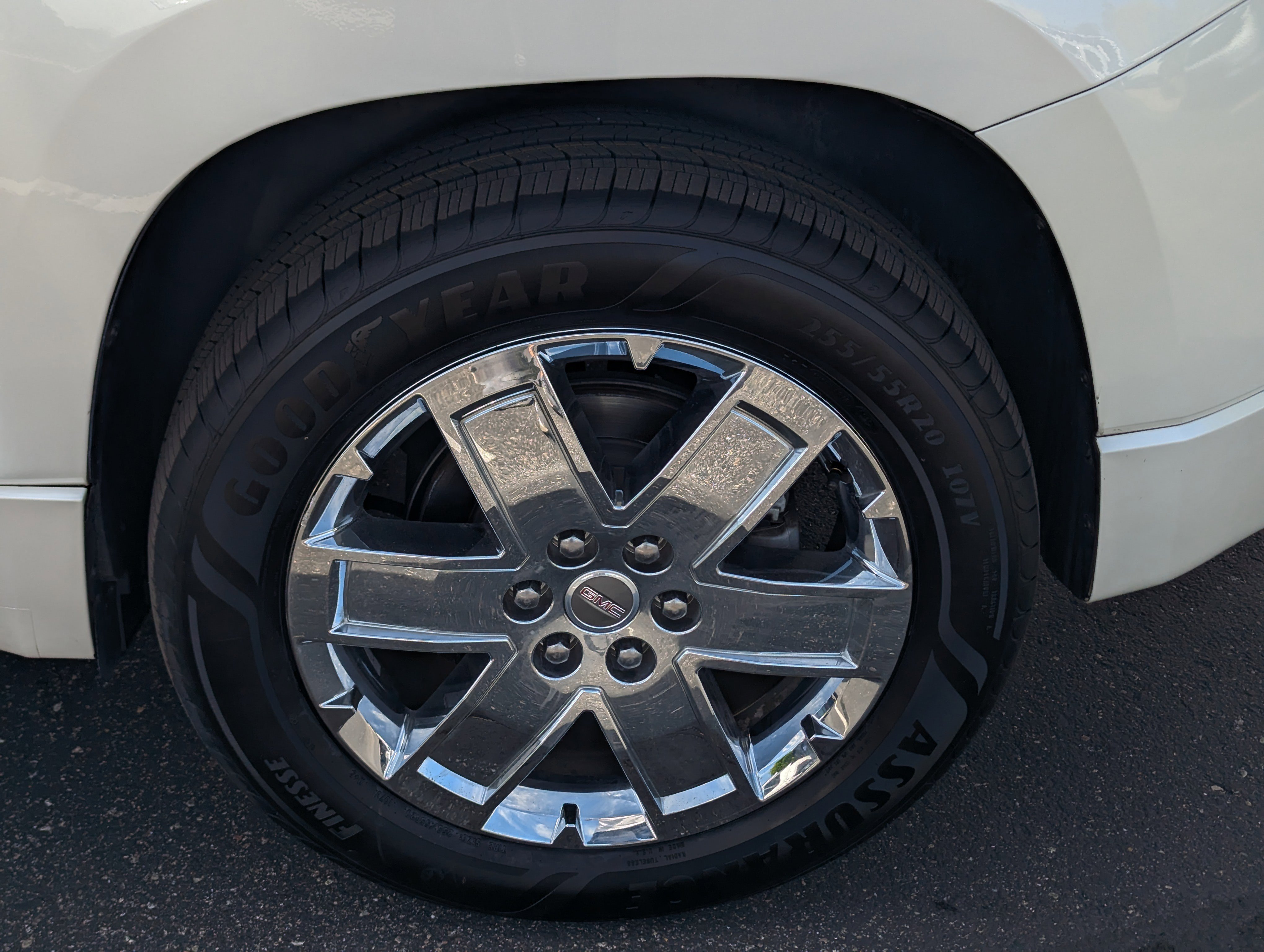 Used 2015 GMC Acadia Denali image 7