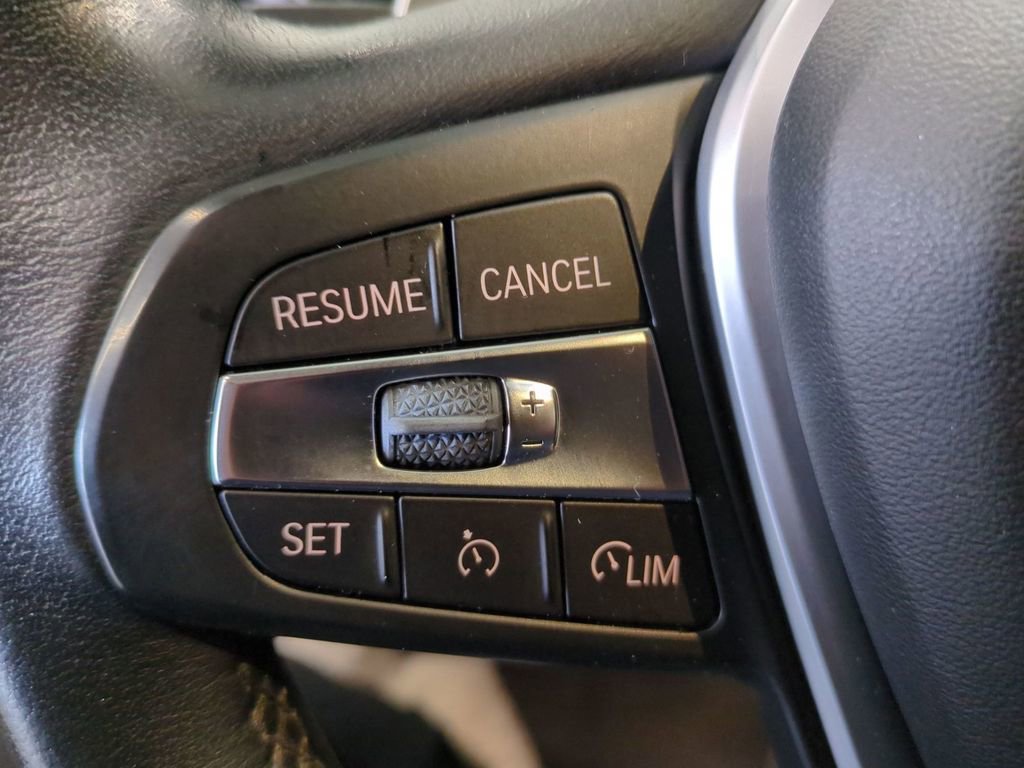 Used 2020 BMW 330i xDrive Sedan w/ Convenience Package image 19