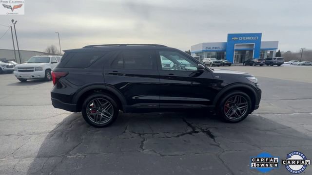 Used 2025 Ford Explorer ST-Line w/ ST-Line Street Pack image 9