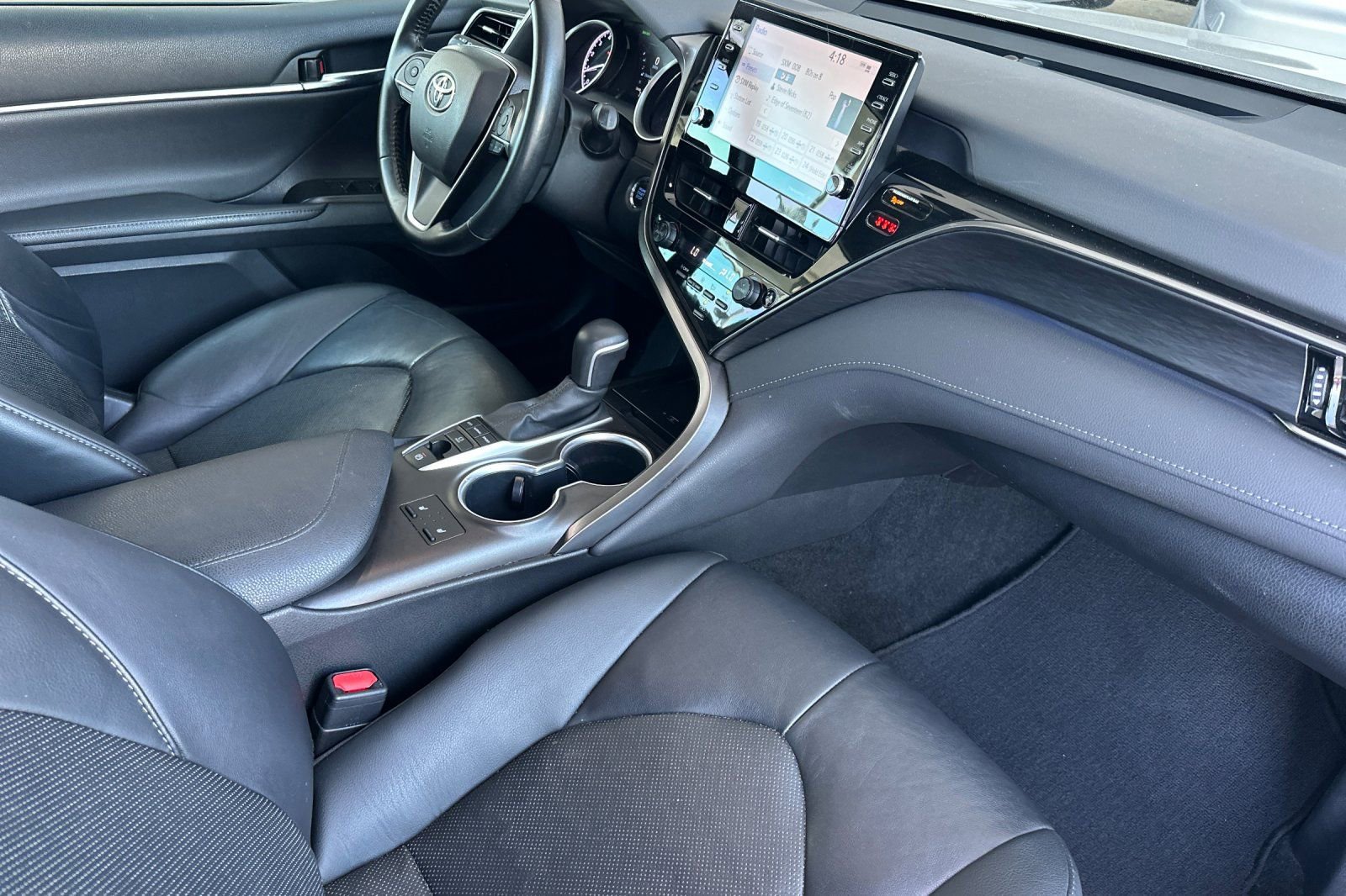 Used 2023 Toyota Camry XLE image 15