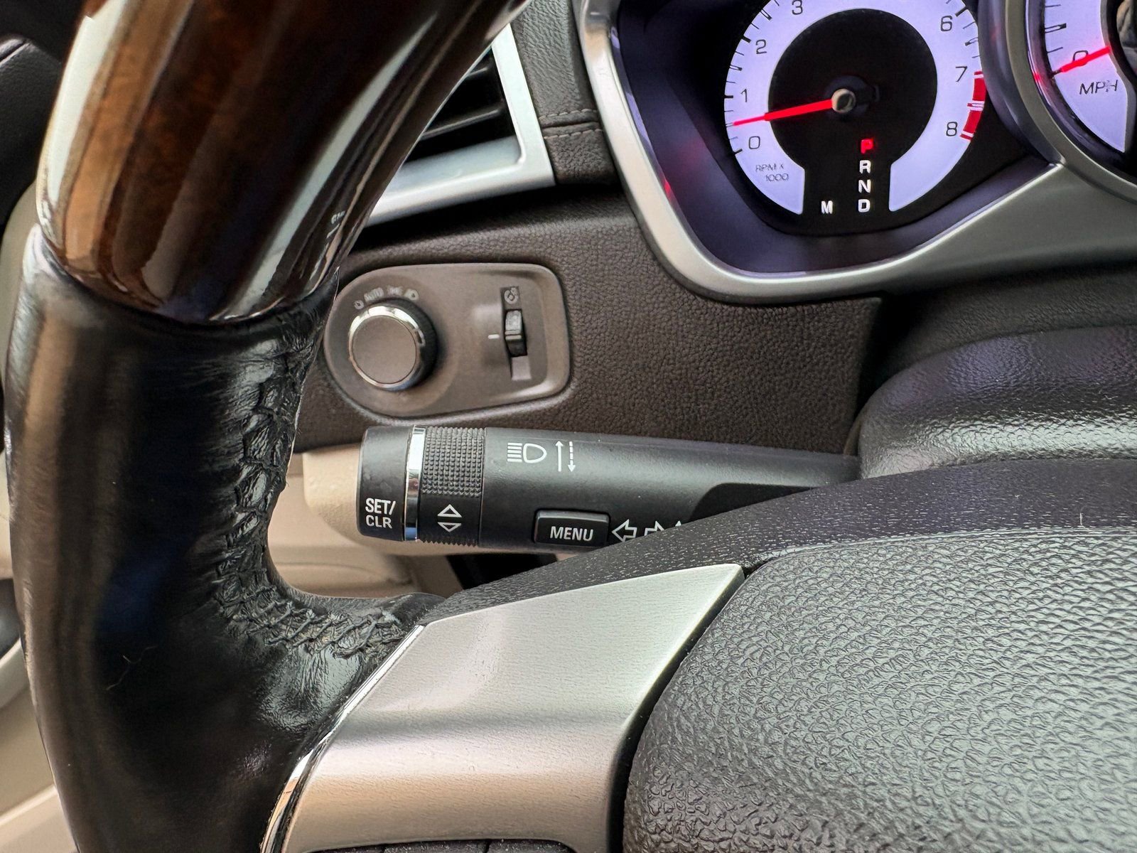 Used 2012 Cadillac SRX Luxury image 44