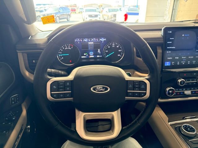 Used 2022 Ford Expedition Limited image 26