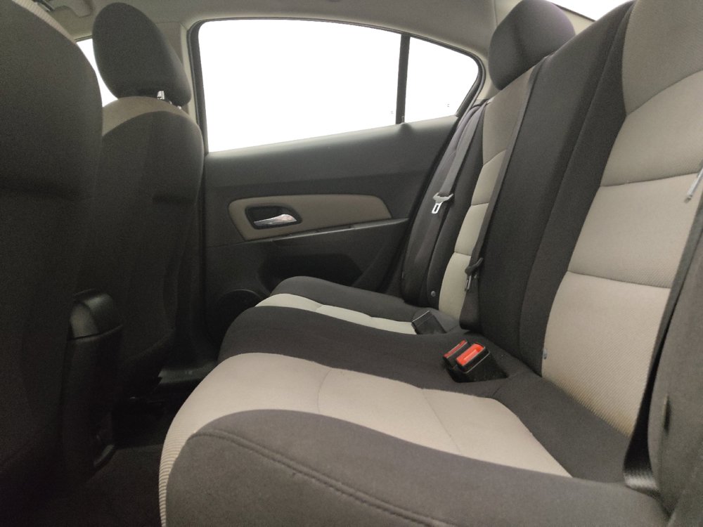 Used 2015 Chevrolet Cruze LS FWD image 18