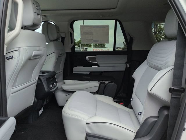 New 2026 Ford Expedition Max Platinum w/ Platinum Ultimate Package AWD/4WD image 12
