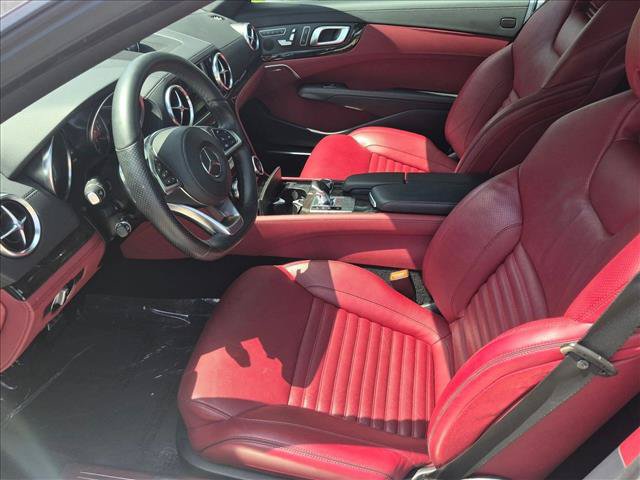 Used 2017 Mercedes-Benz SL 550 image 16