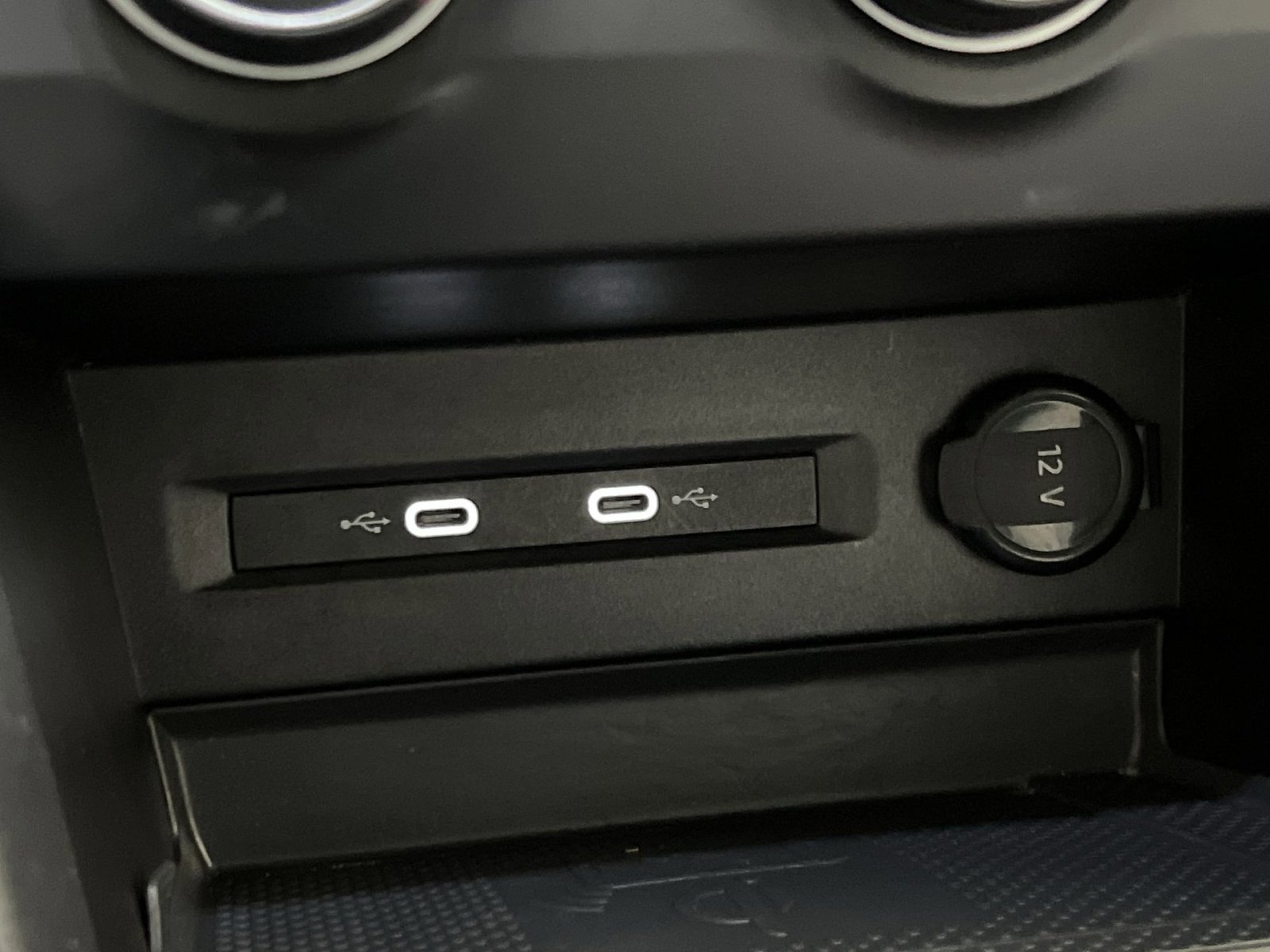 Used 2022 Volkswagen Taos SE image 35