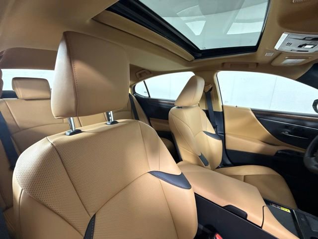 Used 2025 Lexus ES 350 w/ Premium Package FWD image 34