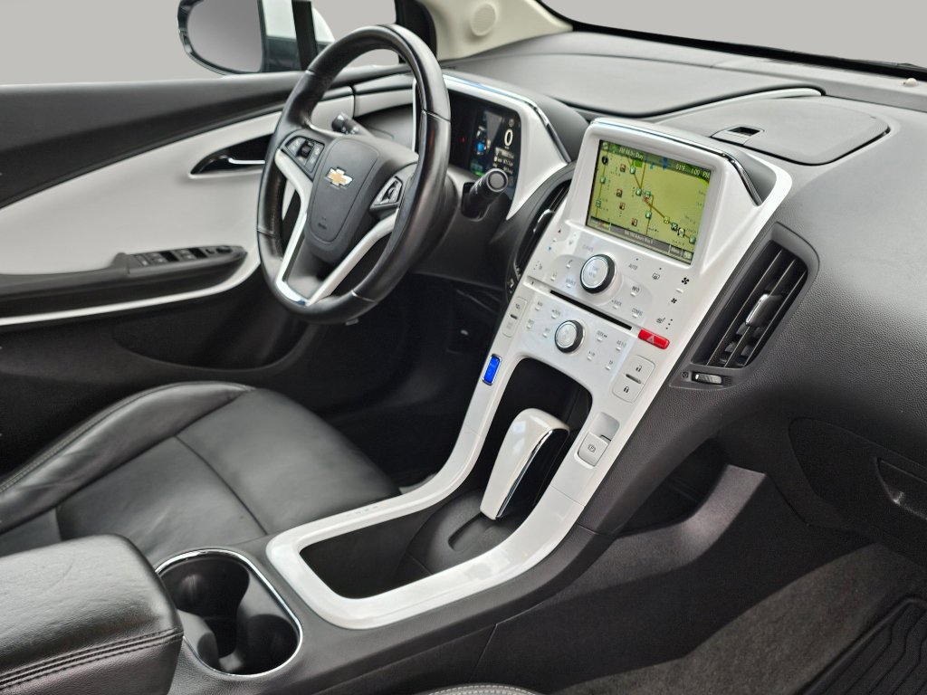 Used 2014 Chevrolet Volt Premium w/ Premium Trim Package image 25