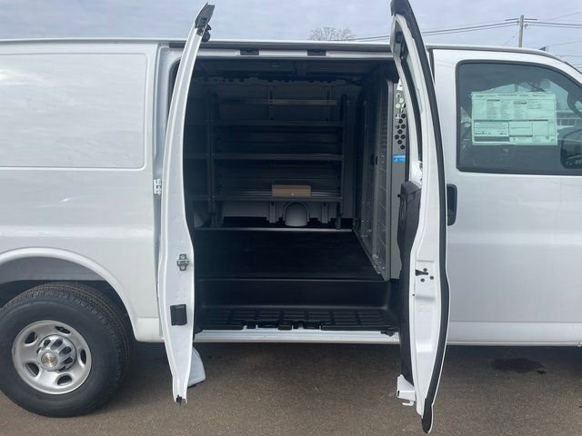 New 2025 Chevrolet Express 2500 w/ Driver Convenience Package image 8
