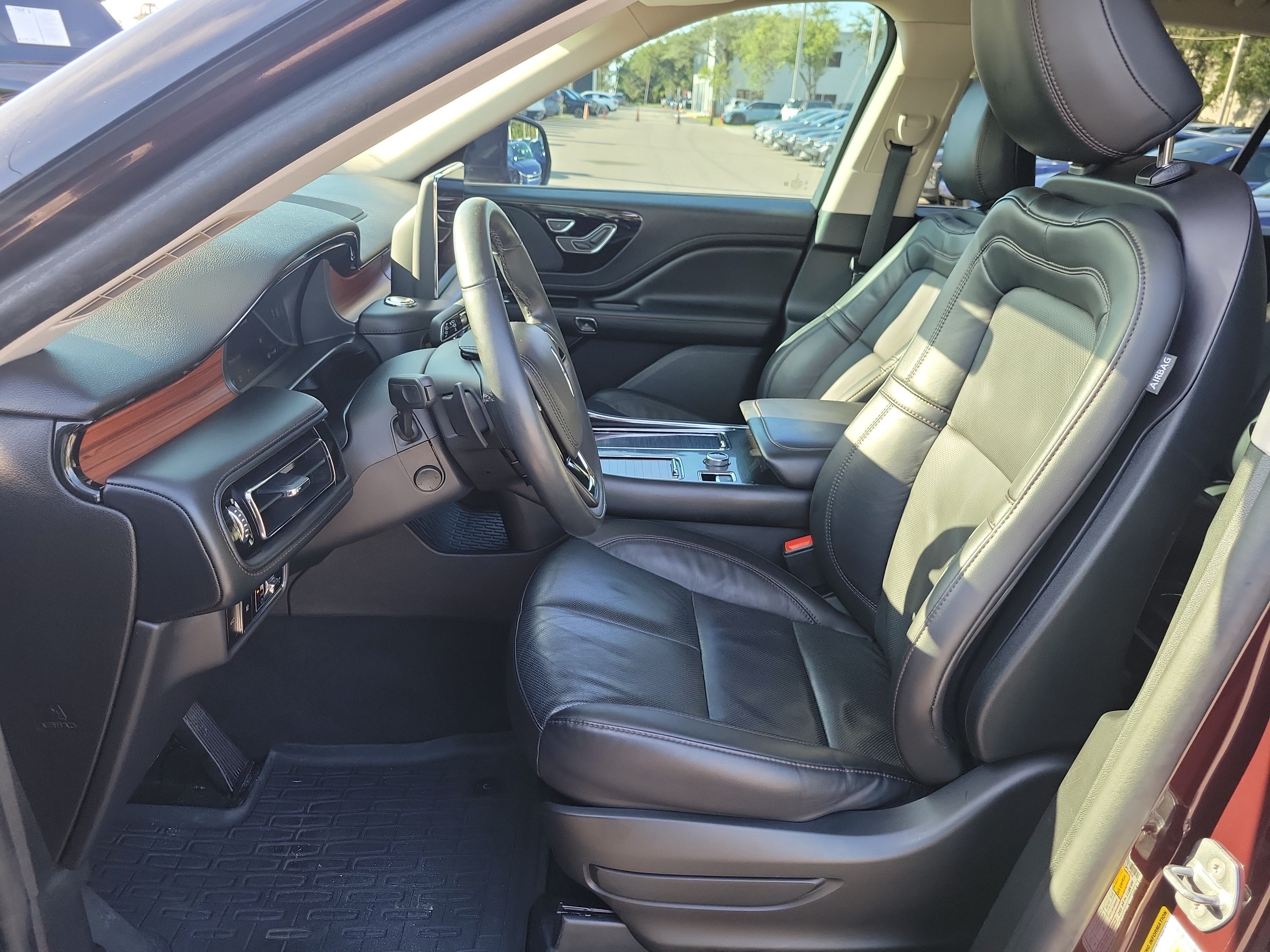 Used 2024 Lincoln Aviator Reserve w/ Equipment Group 201A RWD image 22